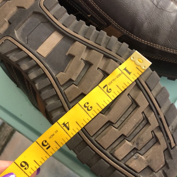 Man shoes. Size 9 ( Euro 42 ). Brown leather with some suede details. Great look - Picture 8 of 12